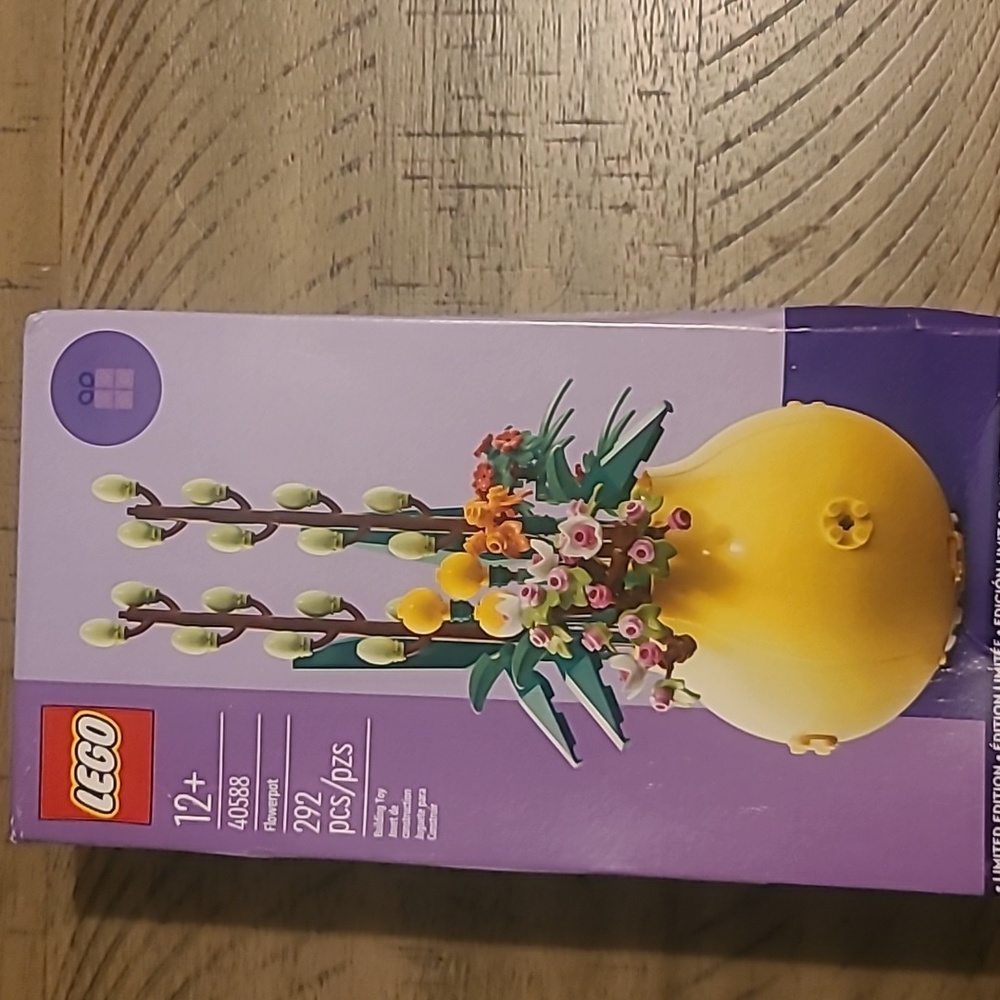 Lego limited Edtion flower pot